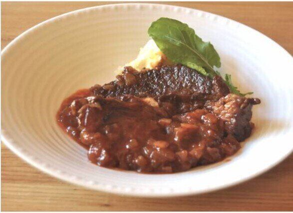 「牛すね肉」の人気レシピ25選！簡単なやわらか煮込み・洋風・和風　