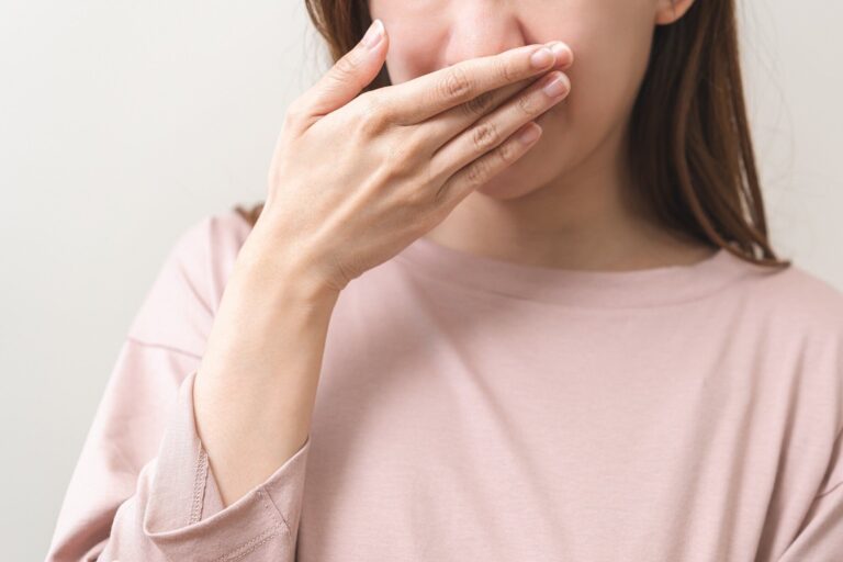 知らずに放置するとクサい家に…!?洗面所まわりの掃除で忘れがちな2つの場所