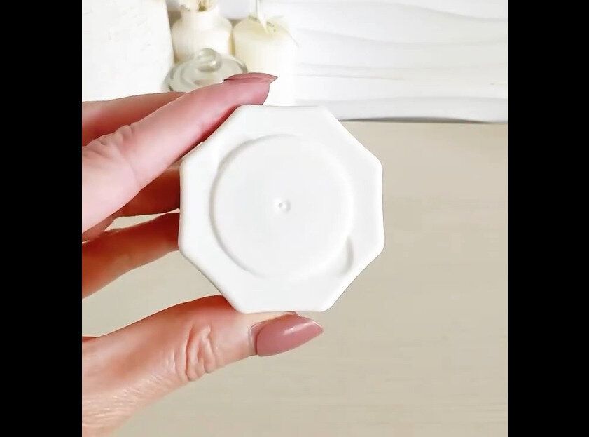 こういうの欲しかった【ダイソー】「回すと砕ける」「便利すぎるでしょ！」大活躍ケース