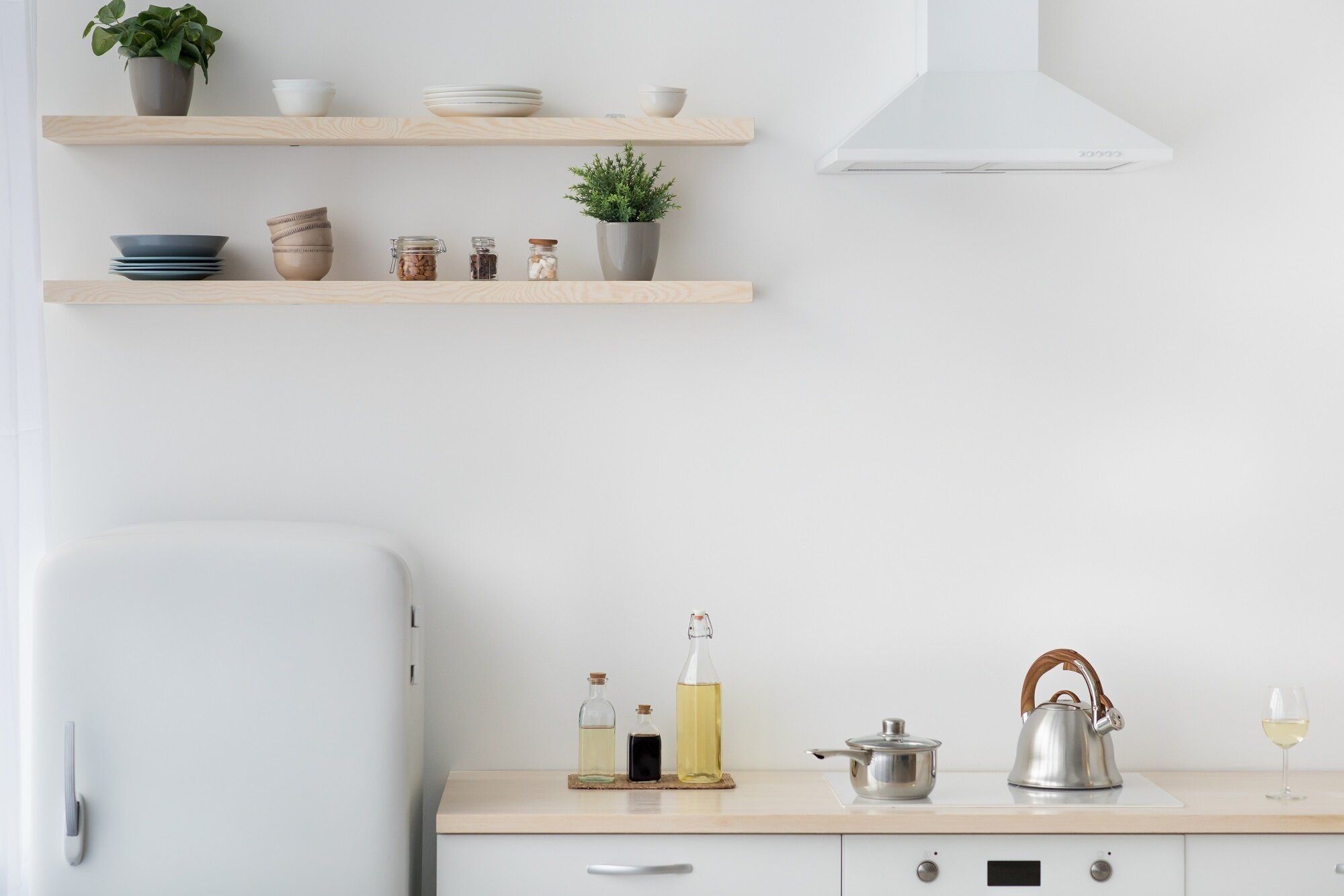 キッチンにコレあったら捨てて！捨てたら金運がアップするもの【Dr.コパの風水解説】