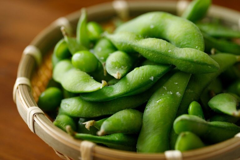 「枝豆」を食べすぎるとどうなる？安心して食べられる量について管理栄養士が解説