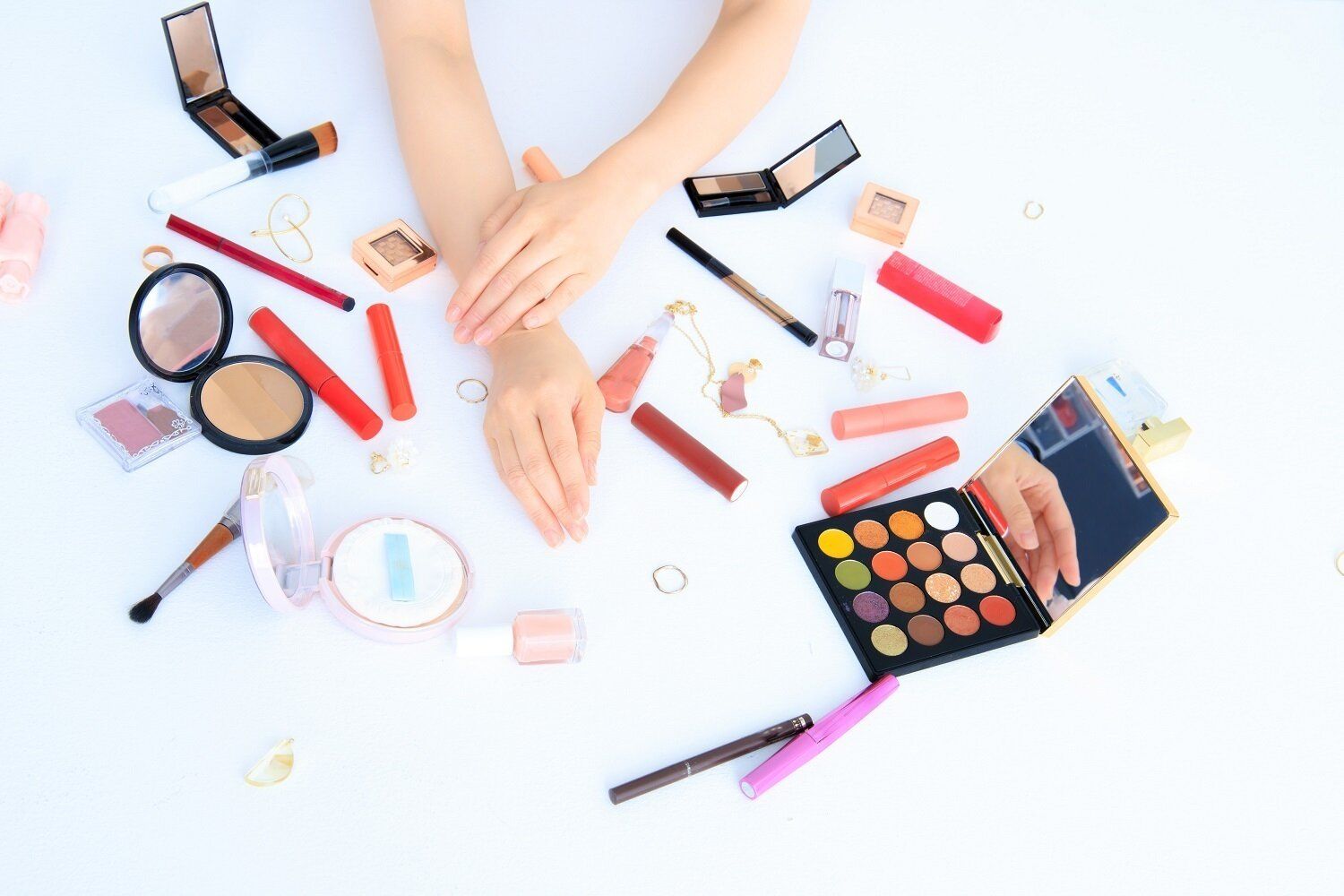 45歳過ぎたら「使うべき」＆「使ってはいけない」アイテム3選