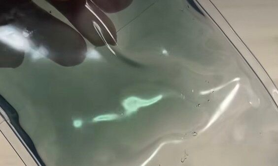 スマホ用なの!?【セリア】「良いもの発見！」「スマホの熱対策！」暑い日におすすめアイテム