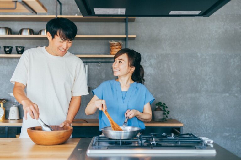 共働きだから無理しない。それでも食費マイナス3万円を可能にしたストック食材3選