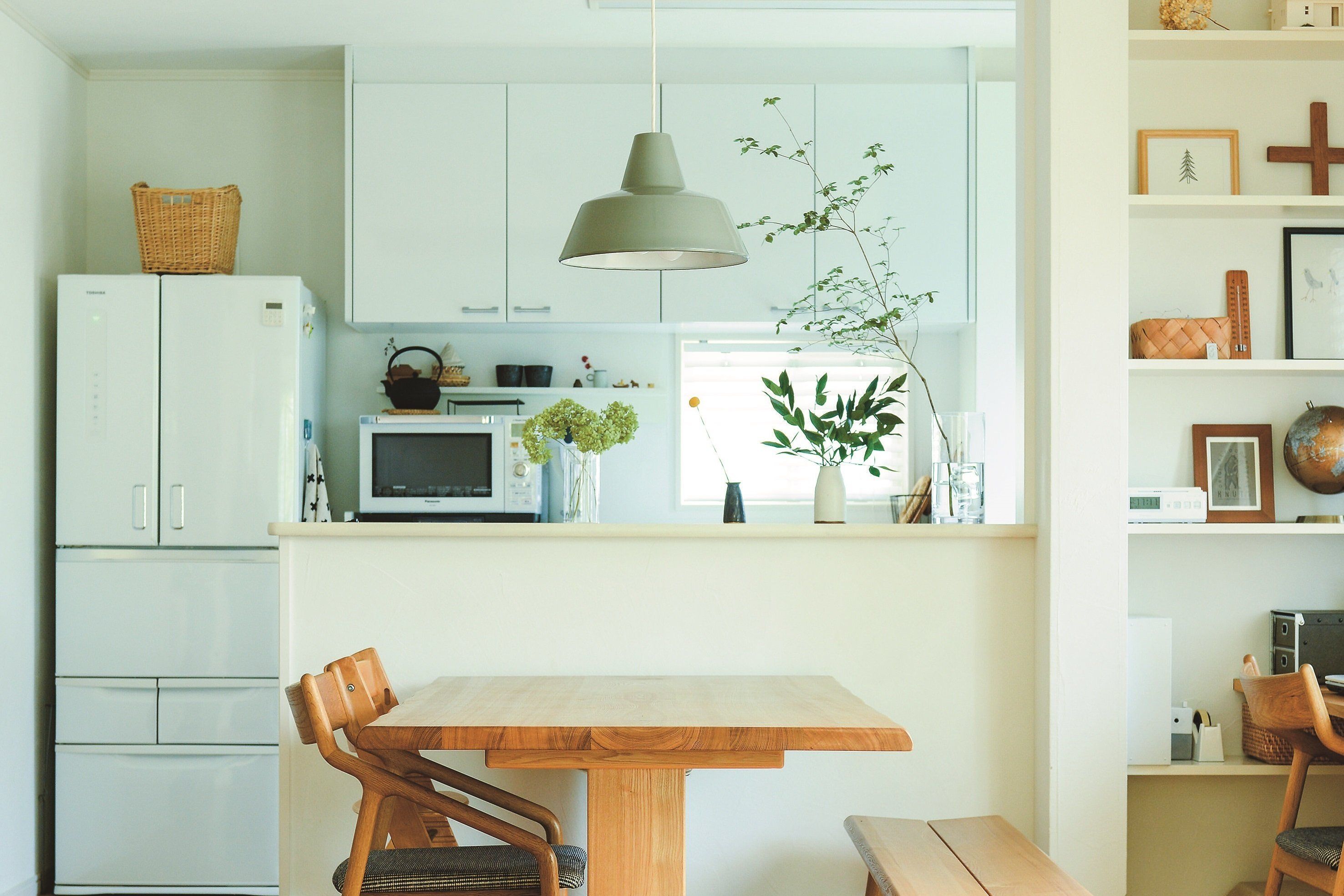 対面式キッチンは「うしろの壁」がキモ！暮らしが整う「間取り」とは