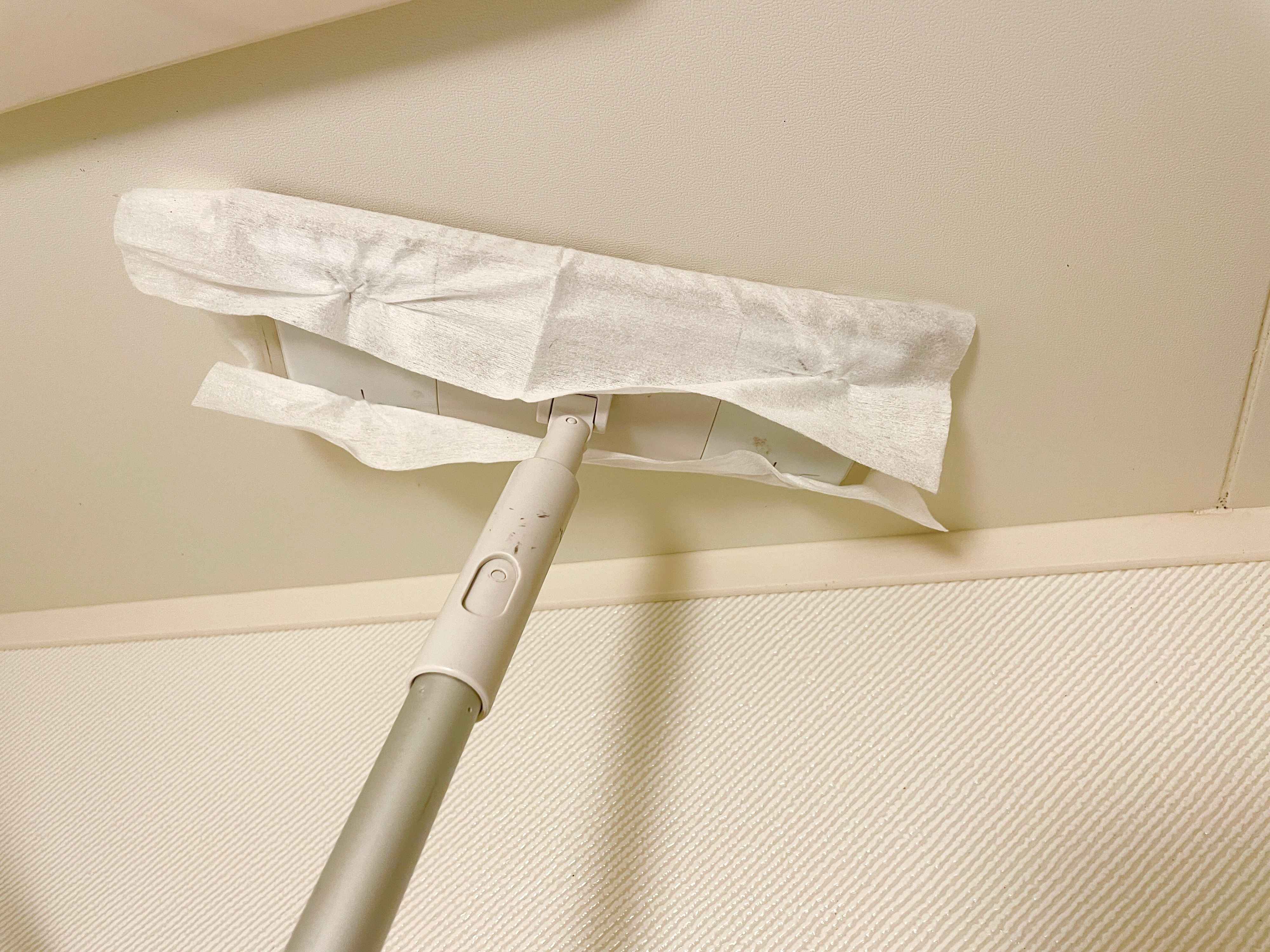 お風呂天井のカビを数分でやっつける！手間要らずのかんたん掃除方法