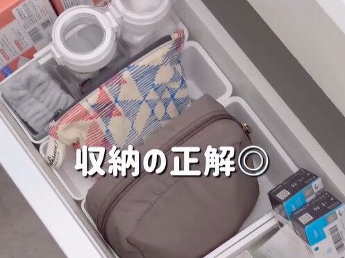 本当にすごい！【セリア】「収納の正解」「畳んでコンパクトに収納できます」おうちで使える便利グッズ4選