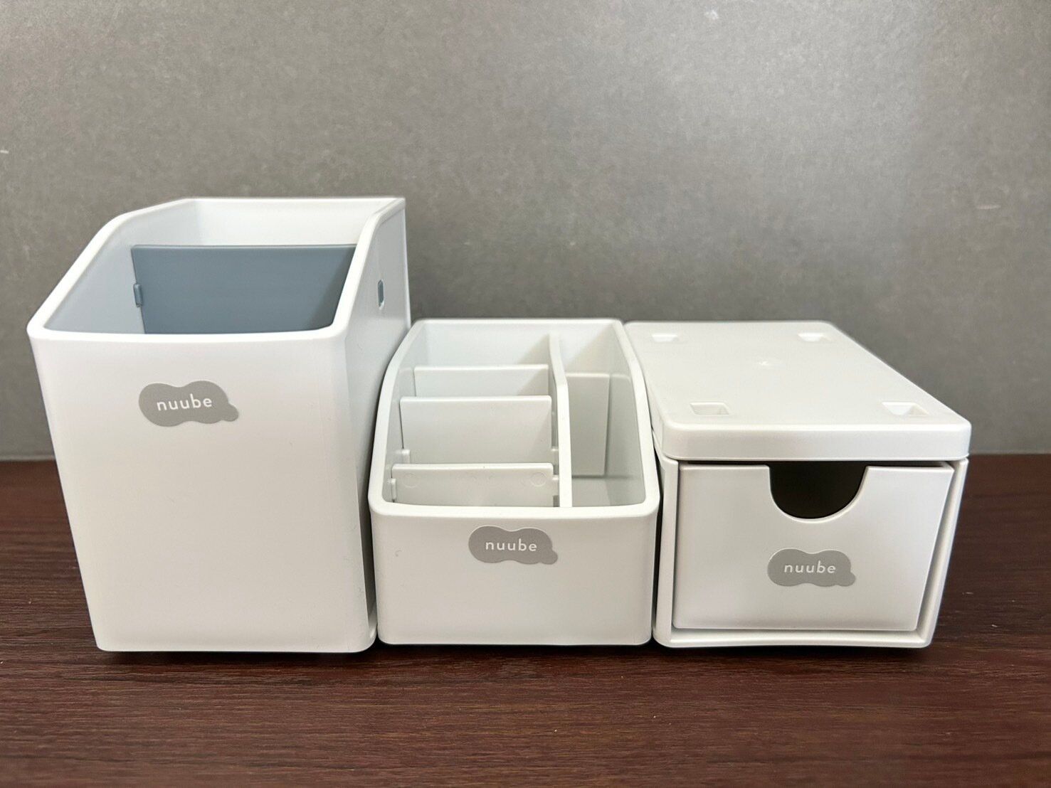 【セリア】セット買いがおすすめ！整理収納のプロも絶賛、デスク周りの文具収納に悩んだときにおすすめのアイテム