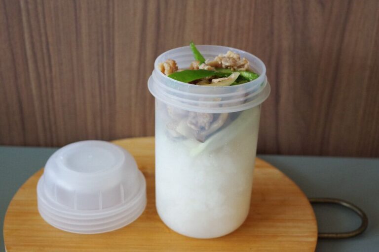 【無印良品】盛りつけのストレスなし！サラダや冷やしうどんもOK！「ハイスペック縦型弁当」活用法