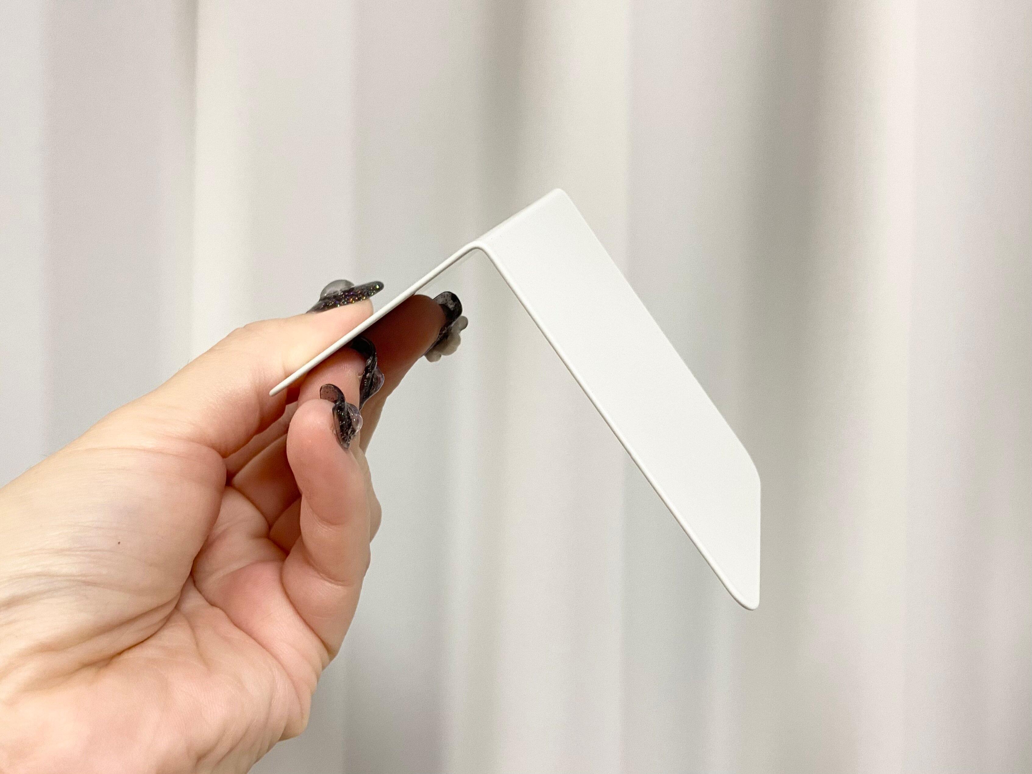 【キャンドゥ】SNSでバズってる！ブックスタンドの『じゃない使い方』3選