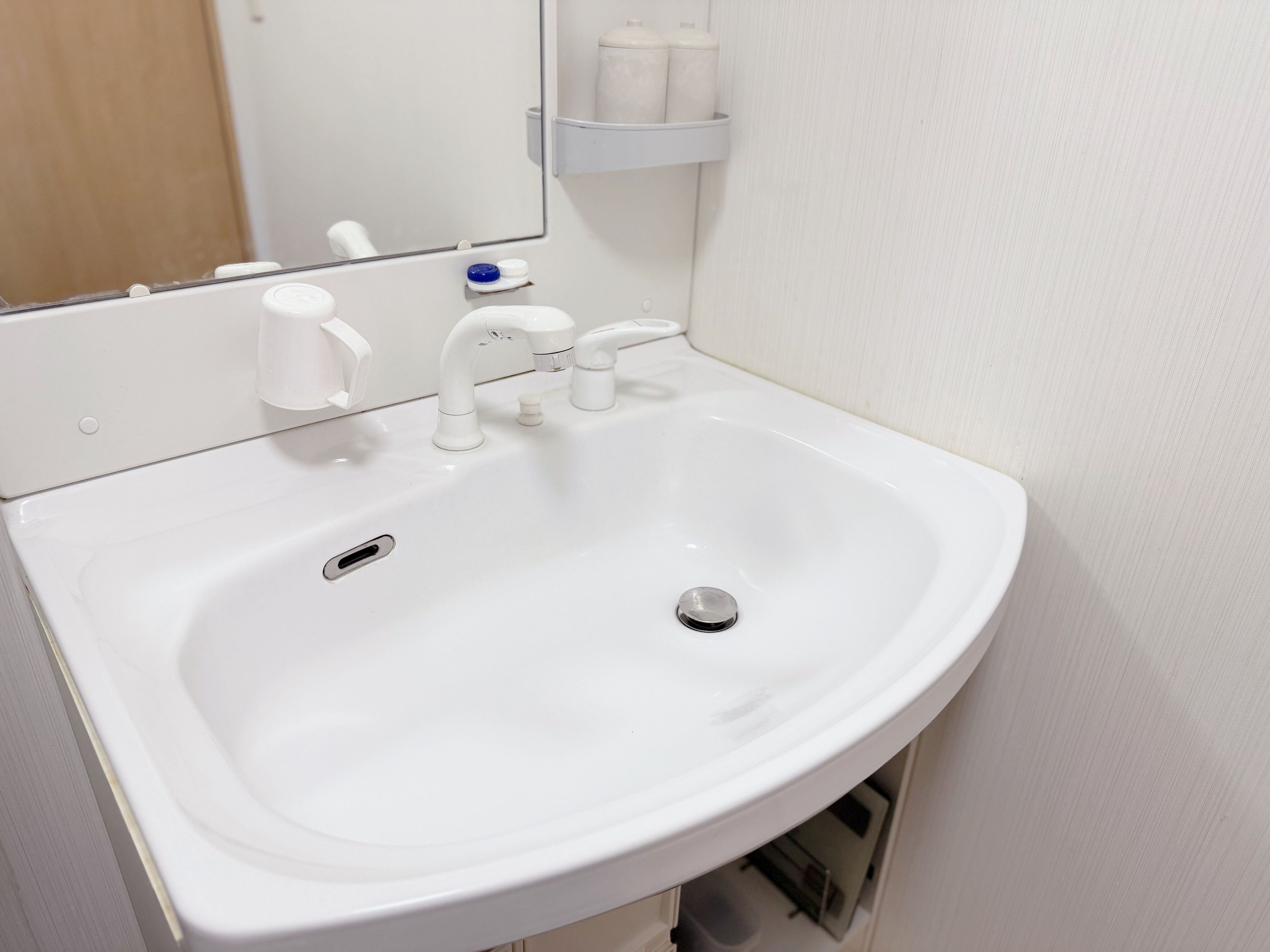 ごちゃつく洗面台下が一気にすっきり！見違えるほど整う収納アイデア3選