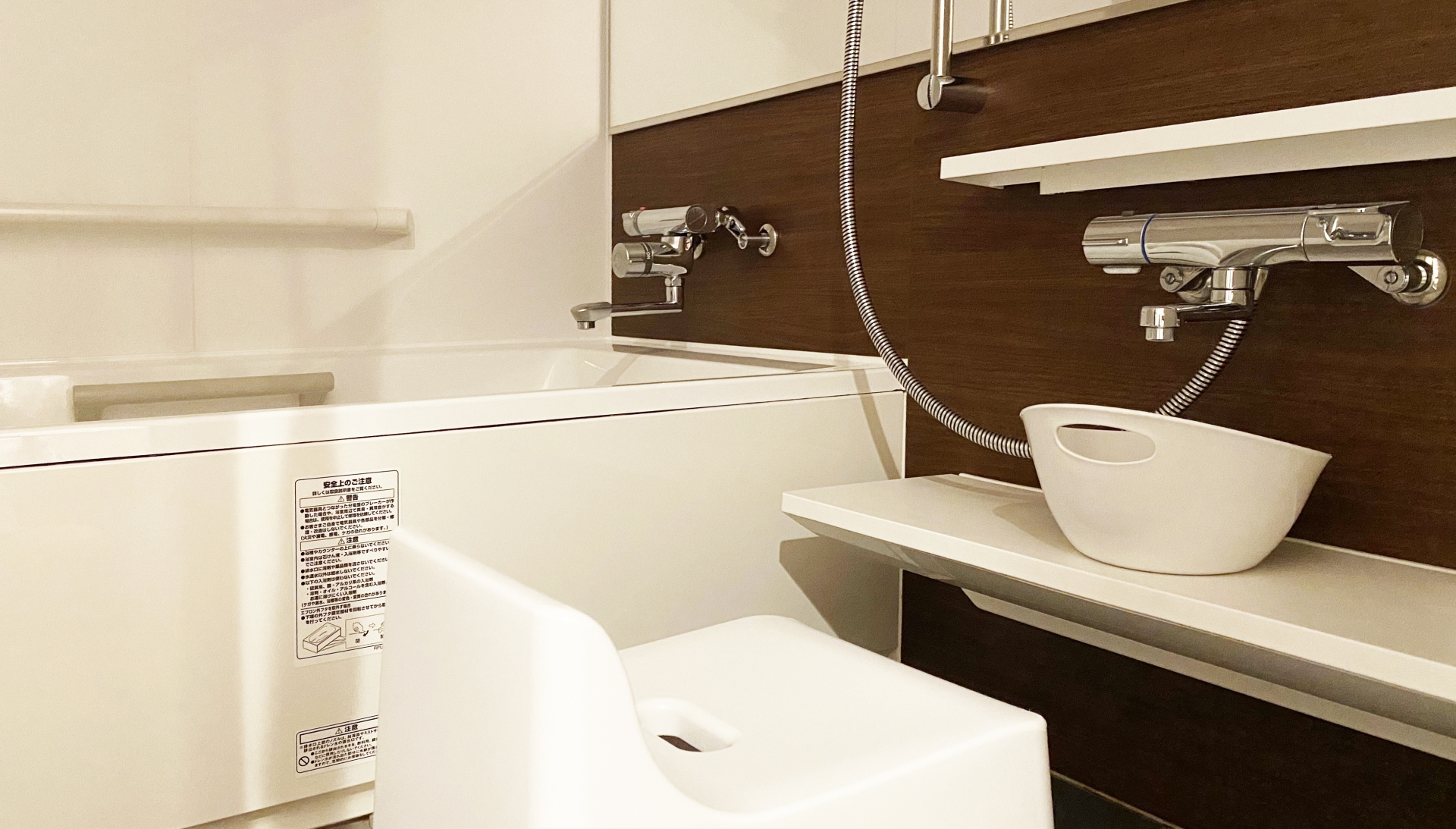 置くだけで汚れやすくなる！お風呂場に置くとNGなアイテム3つ