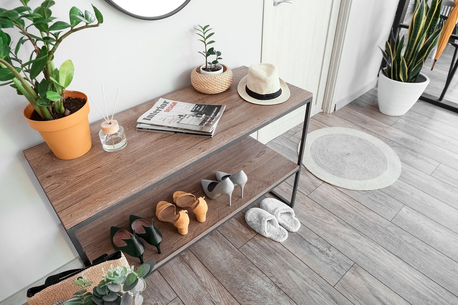 絶対やってはいけない！金運が素通りする“残念な玄関”の5大特徴【Dr.コパの風水解説】