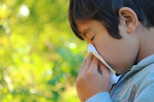 花粉症の季節に。つらい「ムズムズ」を親子で笑い飛ばすユーモア絵本3選