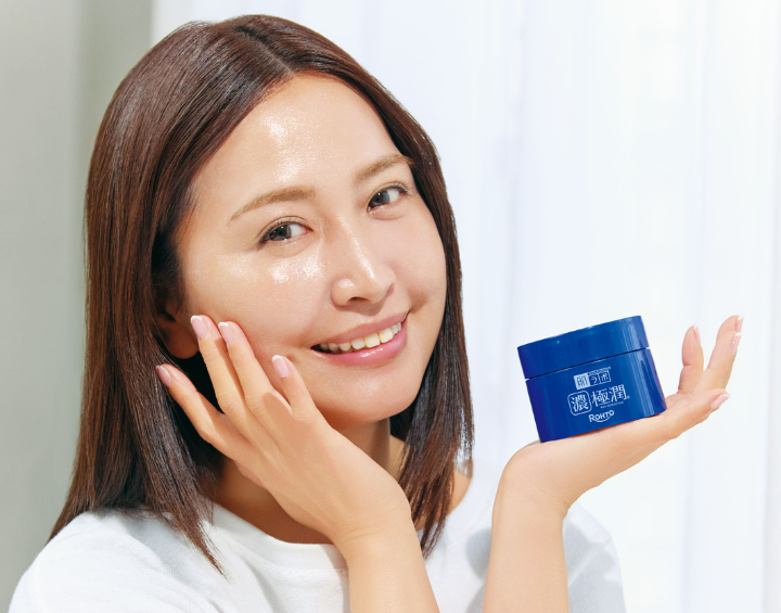 製薬会社のこだわり処方！高機能なのに惜しみなく使える価格の美白オールインワンゲル登場