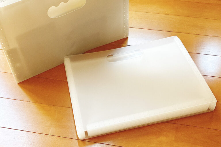 100均より無印良品で買うのが正解！「丈夫さ」が全然違ったじゃばらファイル