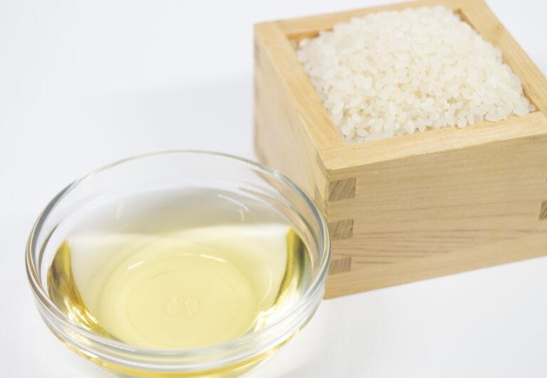 いつもの料理がワンランク上に！「純」で選ぶ3つのお酢の特徴