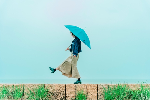 地味にイヤ〜な雨の日のイライラが激減！マニアが本気でおすすめする100均便利グッズ3選