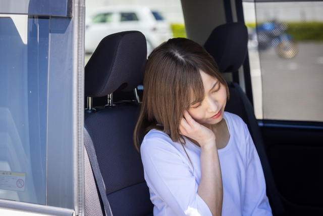 夏の連休、移動だけでぐったり…40代から始めたい「移動疲れ」を溜め込まない5つコツ